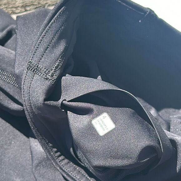 Lululemon Base Pace High-Rise Crop 21" Black size 4 NWT 🖤 - Picture 4 of 5